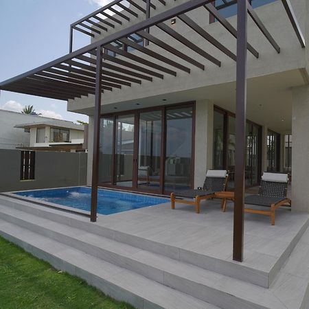 Araya Beach Casas Батангас Экстерьер фото