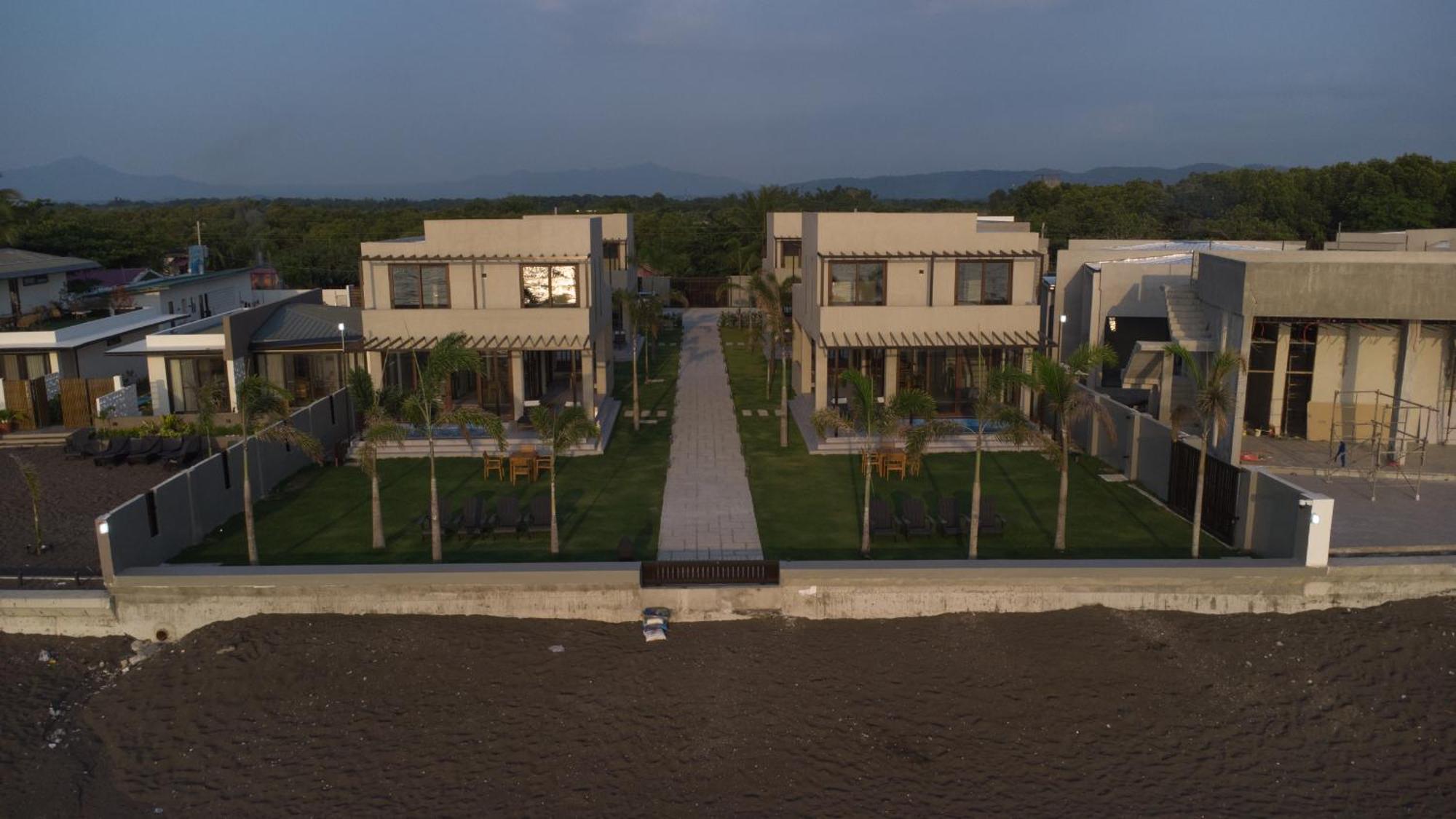 Araya Beach Casas Батангас Экстерьер фото