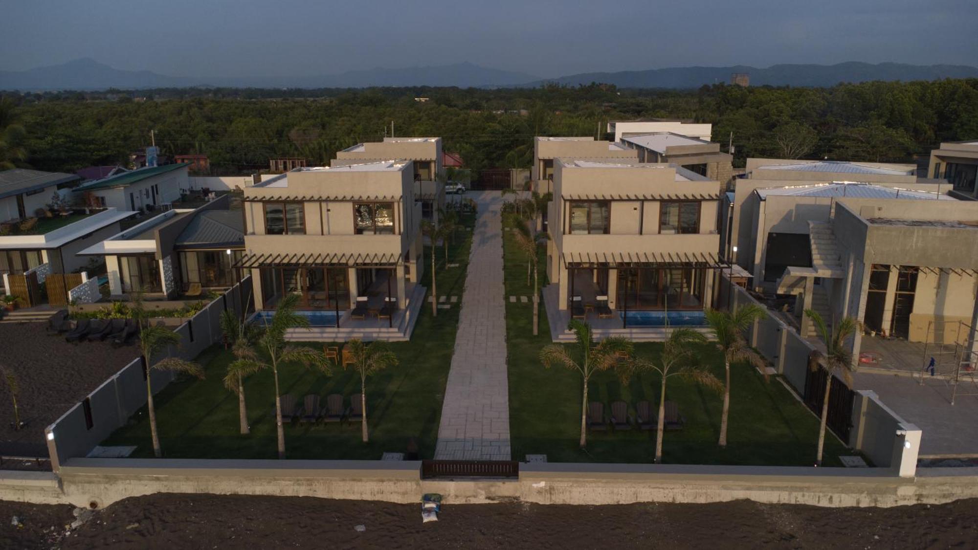Araya Beach Casas Батангас Экстерьер фото